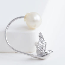 Load image into Gallery viewer, Swing bird earring (rhodium plated silver)