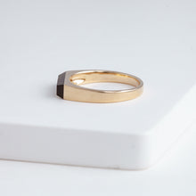 Load image into Gallery viewer, Smoky quartz signet ring