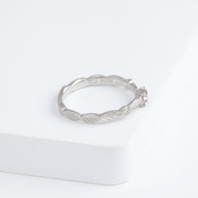 Load image into Gallery viewer, Bloom platinum ring with one-of-a-kind brown diamond