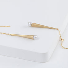 Load image into Gallery viewer, Raindrop pearl hook earrings