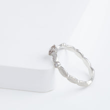 Load image into Gallery viewer, Bloom platinum ring with one-of-a-kind brown diamond