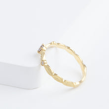 Load image into Gallery viewer, Bloom ring with one-of-a-kind champagne diamond