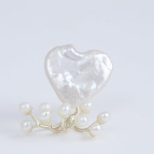 Load image into Gallery viewer, Fairy heart pearl and pearl earrings