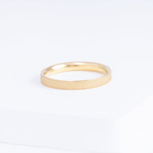 Load image into Gallery viewer, Silky 2.8mm YG with five diamonds