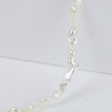 Load image into Gallery viewer, Sazare small white akoya pearl necklace (#6065)