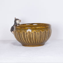 Load image into Gallery viewer, Yukurite - Ceramic bowl with Black Shiba