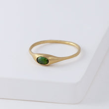 Load image into Gallery viewer, Yui green tourmaline ring