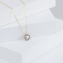 Load image into Gallery viewer, Tulle south sea pearl and diamond necklace