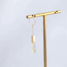 Load image into Gallery viewer, Stick rutilated quartz medium drop earring