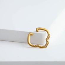 Load image into Gallery viewer, Crest lily ear cuff with diamonds