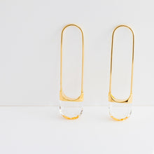 Load image into Gallery viewer, Drop oval quartz earring - Kolekto