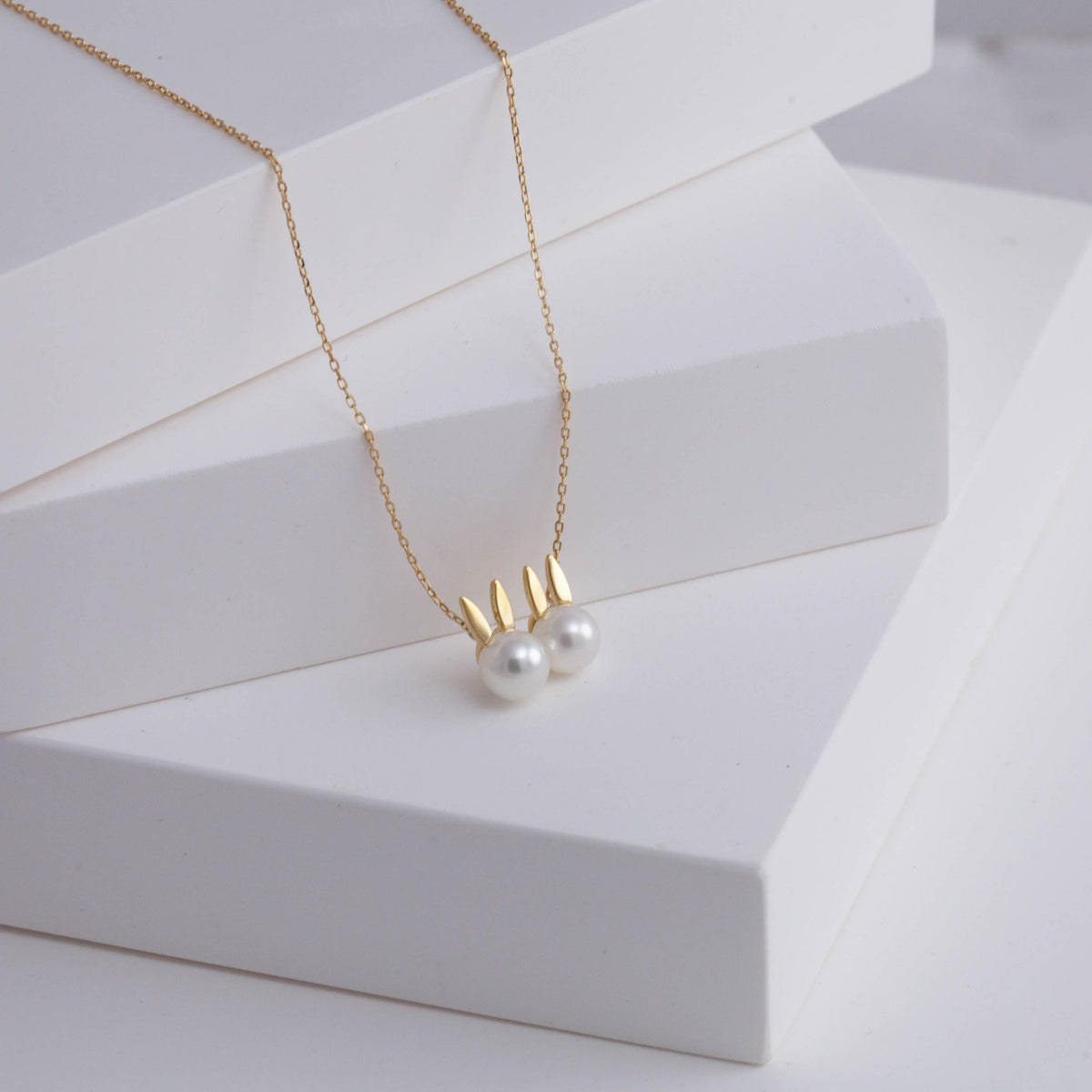 ネックレス・ペンダント VVV Pearl Rabbit Surgical Necklace BFK139 Designer fashion, Seoul-fully created | W Concept