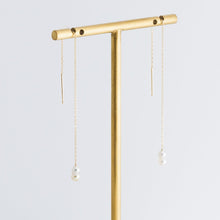 Load image into Gallery viewer, Baby akoya pearl twin pearl drop earrings - Kolekto