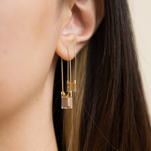Load image into Gallery viewer, Drop square quartz earring (single) - Kolekto