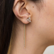 Load image into Gallery viewer, Horse through rhodium plated silver earring - Kolekto