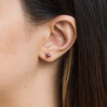 Load image into Gallery viewer, Rough stone ruby stud - Kolekto