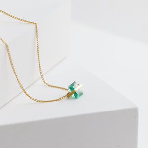 Band one-of-a-kind emerald necklace (No. 2946)