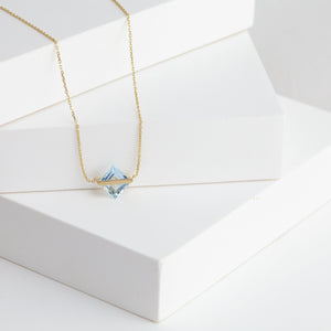 Band one-of-a-kind square aquamarine necklace