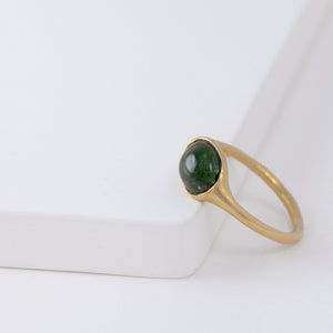 Maxi Yui green tourmaline ring
