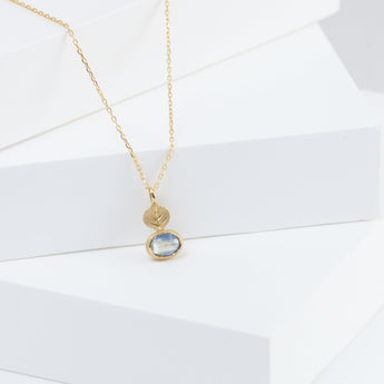 Leaf one-of-a-kind bicolor sapphire necklace