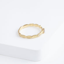 Load image into Gallery viewer, Bloom ring with one-of-a-kind champagne diamond
