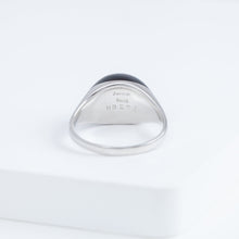 Load image into Gallery viewer, Mini rock round onyx ring - silver
