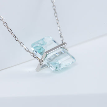 Band one-of-a-kind platinum rectangular aquamarine necklace