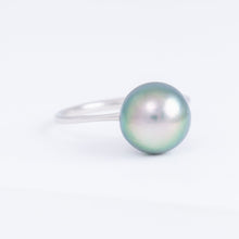 Load image into Gallery viewer, OOAK peacock southsea pearl platinum ring
