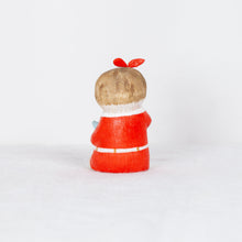 Load image into Gallery viewer, Akaiboushinoki - #122 Playing mom, but fishes should be raised in the water, right? ~ Red ~
