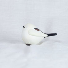 Load image into Gallery viewer, montomi - Shima enaga (little white bird)
