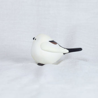 montomi - Shima enaga (little white bird)