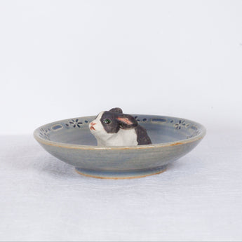 Yukurite - Ceramic small plate with bunny