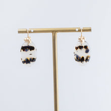 Load image into Gallery viewer, Forma one-of-a-kind large Montana agate earrings
