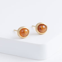 Load image into Gallery viewer, Gallery garnet studs
