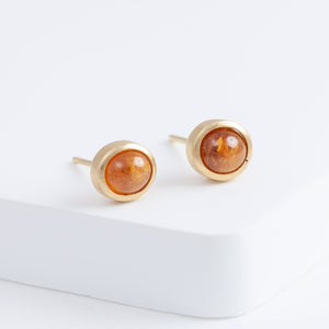 Gallery garnet studs