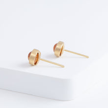 Load image into Gallery viewer, Gallery garnet studs
