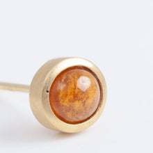 Load image into Gallery viewer, Gallery garnet studs
