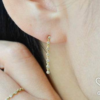 Dew 7 diamonds earrings