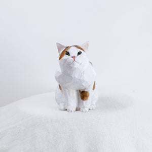 Ryoji Bannai - #2516 Orange and white sitting cat