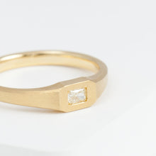 Load image into Gallery viewer, Radiant antique diamond signet ring

