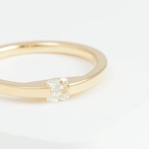 Unite yellow gold ring with old mine cut diamond