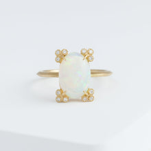 Load image into Gallery viewer, Spread Australian opal ring
