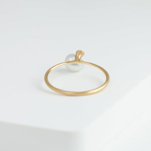 Baby white pearl emerald ring