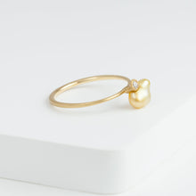 Load image into Gallery viewer, Baby gold pearl single pearl diamond ring
