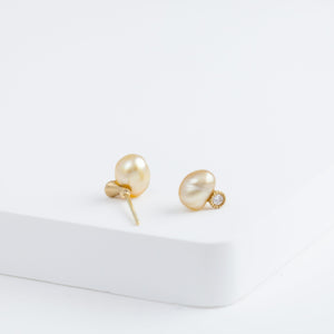 Baby gold pearl single pearl diamond studs