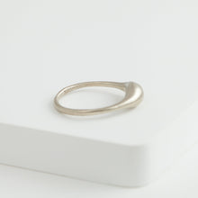 Load image into Gallery viewer, Yui white gold ring
