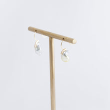 Load image into Gallery viewer, Line keshi pearl hook earrings
