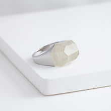 Load image into Gallery viewer, Rock silver rutilated quartz ring
