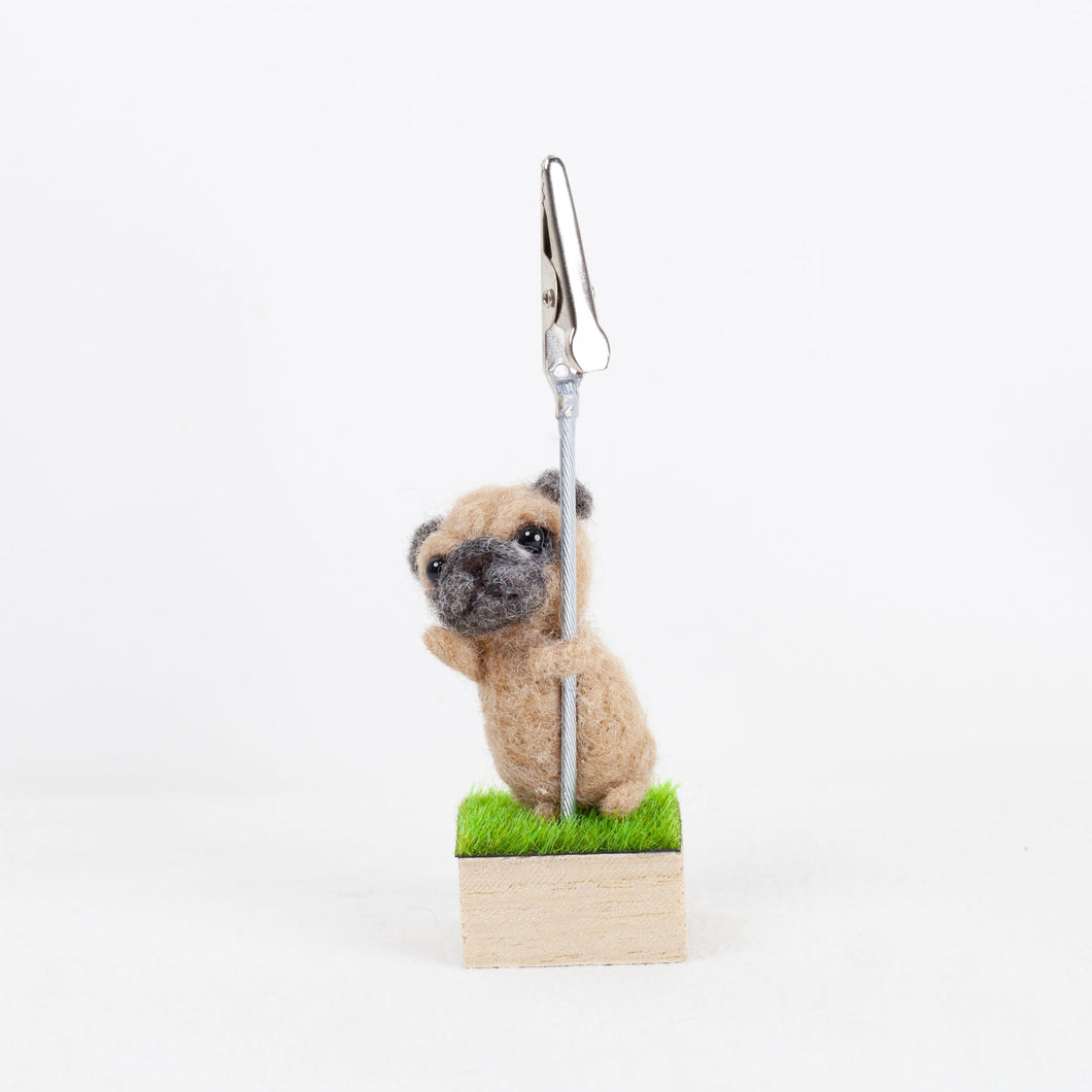 Fluffy - Pug memo stand