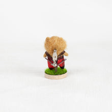 Load image into Gallery viewer, Fluffy - Pomeranian brooch pin with stand
